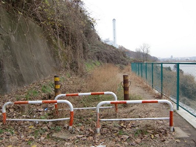 �쑽�����Đ��Z���^�[���̒r3